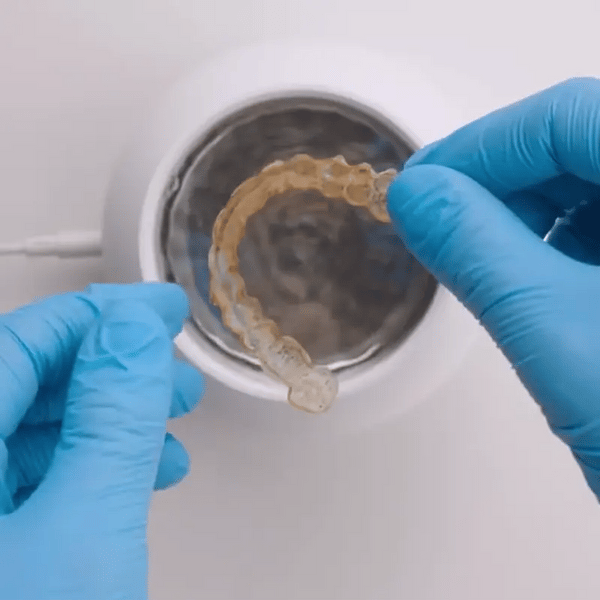 Magic UV Pod for Dental Care